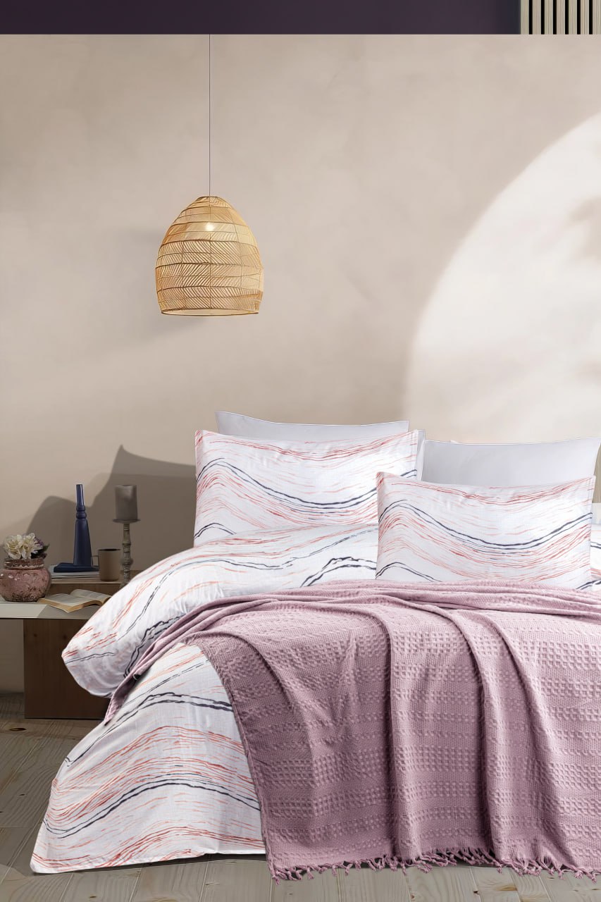 Verona Piqué Coverlet