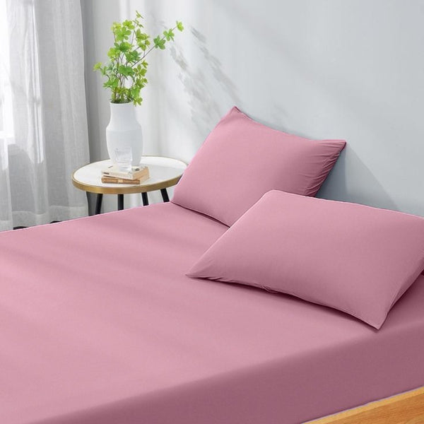 Colorful kids cotton fitted sheet set from the Core Collection featuring breathable cotton comfort and playful modern bedroom styling